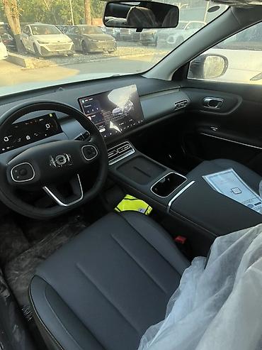 серый gac aion s: Changan Qiyuan Q05: 2026 г., Электромобиль, Кроссовер — 5