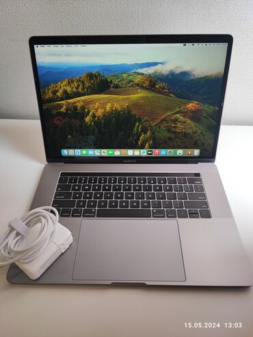 ноутбук macbook pro: Ноутбук, Apple, 16 ГБ ОЗУ, Intel Core i7, 15.4 ", Б/у, Для работы, учебы, память SSD