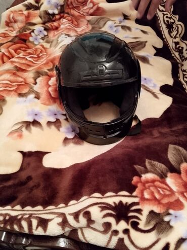 Moto dəbilqələr: Salam aleykum kaska satilir normal veziyyetdedir ön şüşesi yoxdur boş — 9