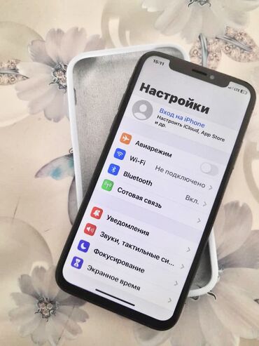 оверлокчу керек: IPhone X, 64 ГБ, Кара