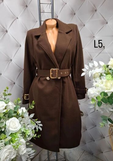 Kaputi: Dior kaputi
Do 2XL
4500din🥰😊 — 1