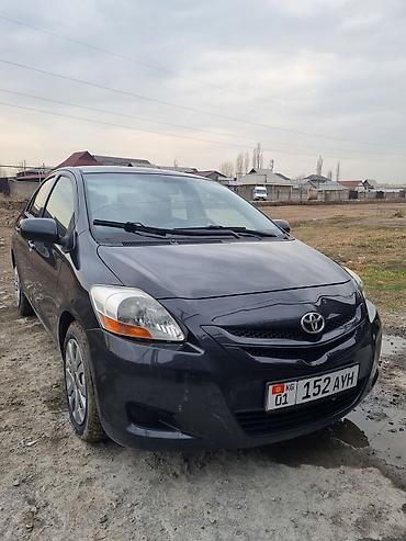 Toyota: Toyota Yaris: 2007 г., 1.5 л, Автомат, Бензин, Седан — 2