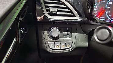 Chevrolet: Chevrolet Spark: 2019 г., 1 л, Автомат, Бензин, Хэтчбэк — 13