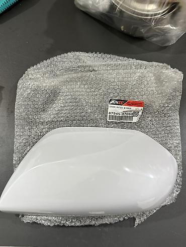 Кузовные детали: 87945-47060 (Prius/Aqua güzgü krişkası) Alternativlər: * 87945-47050 — 1