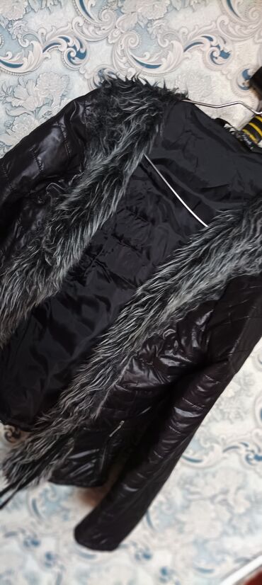 кожа куртка: Женская куртка цвет - Черный