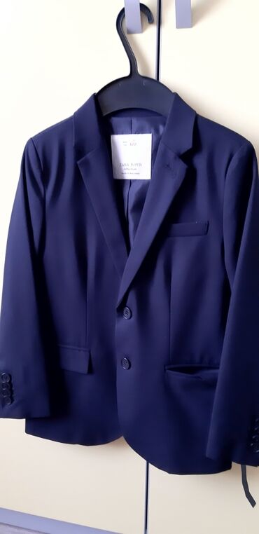 национальный пиджак: Продаю новый детский пиджак Zara. 43% шерсть,57% полиэстер. 7 лет,рост