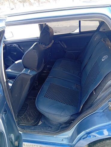 Volkswagen: Volkswagen Golf: 1992 г., 1.6 л, Механика, Бензин, Хэтчбэк — 12