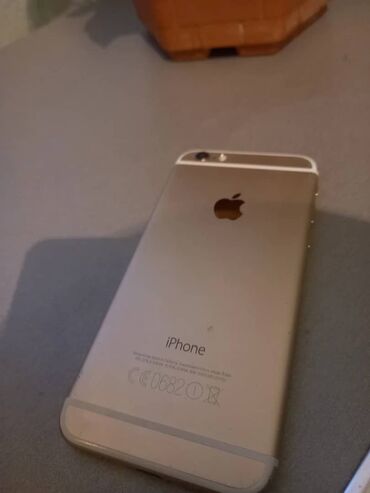 Apple iPhone: IPhone 6 | Б/у | 16 ГБ | Зарядное устройство