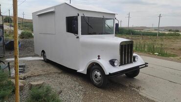 Butkalar, köşklar: Fast food konteyneri yığılması — 7