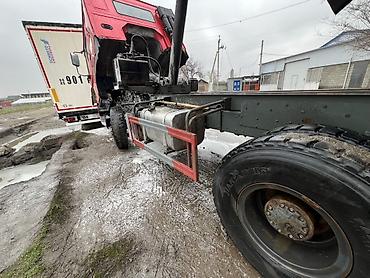 Другой строительный транспорт: Самосвал HOWO (CNHTC), красный, колесная формула 6x4. Основные — 10