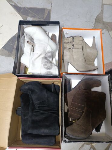 мужские дутики: Продам 4 пары женских сапог и ботильонов 👢👠 Размер: 37 (ориентируйтесь