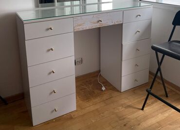 sto za sminkanje novi sad: Dressing tables, Wood, Used