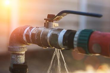 подключение воды: Устранеие затоп,прорыв: канализационных,водопроводных труб и.т — 6