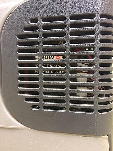 Auto oprema: INDEL B kompresorski frizider - 12/24 v ODLICAN INDEL B kompresorski — 11