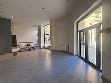 kirayə dukan: İcarəyə verilir obyekt 480 m², Ağ şəhər q. Daha 7 şəklə bax Agentlik — 6