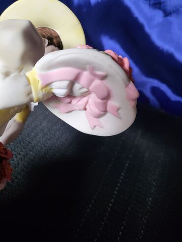 Figure: Figura, bоја - Šareno, Novo — 11