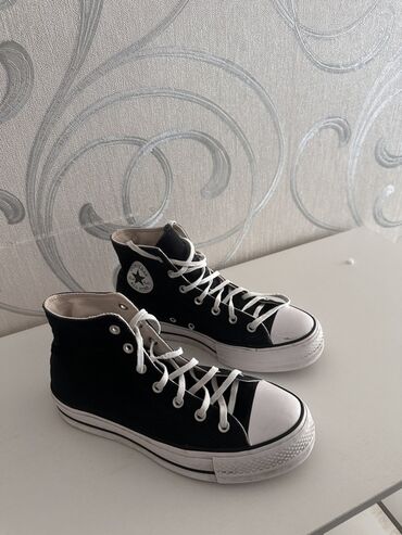 женские белые беговые кроссовки reebok: Высокие кеды Converse (оригинал) б/у в отличном состоянии Размер US lalafo.az -da женские белые беговые кроссовки reebok: Высокие кеды Converse (оригинал) б/у в отличном состоянии Размер US