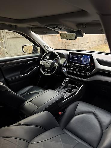 купить премиум авто: Toyota Highlander: 2020 г., 2.5 л, Автомат, Гибрид, Кроссовер — 5