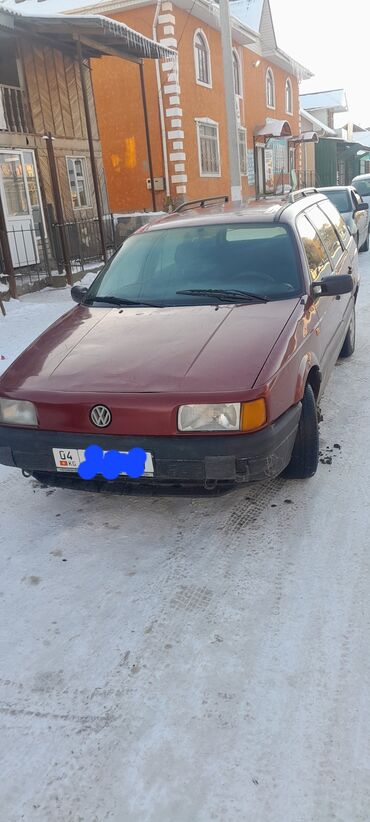 Volkswagen: Volkswagen Passat: 1990 г., 1.8 л, Механика, Бензин, Универсал