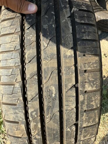шины сентр: Всесезонная автомобильная шина с размером 225/65R17, предназначенная