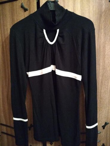 Köynək və bluzalar: Koftaların hər biri 1 manatdan, razmer S(36). Ünvan Azadlıq -da lalafo.az — 6 Köynək və bluzalar: Koftaların hər biri 1 manatdan, razmer S(36). Ünvan Azadlıq — 6