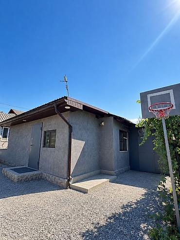 🏡 ПРОДАЮТСЯ ДВА УЮТНЫХ ДОМА НА ОДНОМ УЧАСТКЕ! 📍 ЛОКАЦИЯ Район 4-й at lalafo.kg 🏡 ПРОДАЮТСЯ ДВА УЮТНЫХ ДОМА НА ОДНОМ УЧАСТКЕ! 📍 ЛОКАЦИЯ Район 4-й