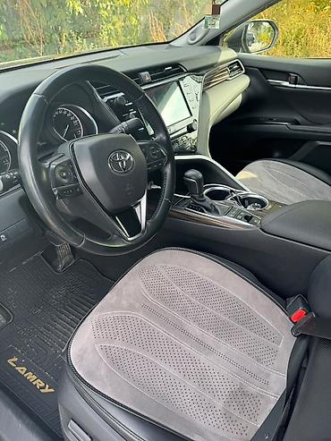 lexus ct 200h: Toyota Camry: 2019 г., 2.5 л, Автомат, Гибрид, Седан — 2