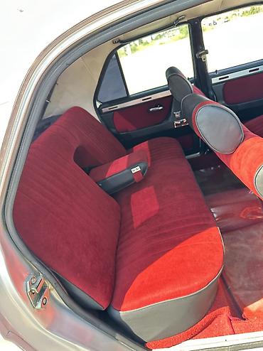 QAZ: QAZ 24 Volga: 2.5 l | 1982 il 99000 km Sedan — 7