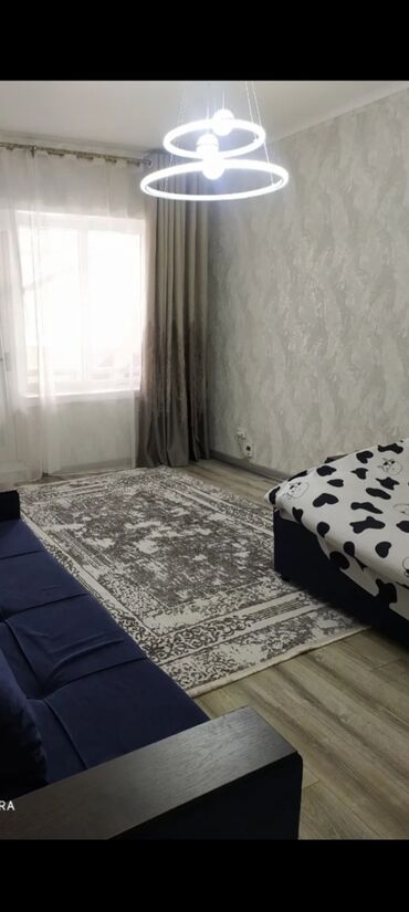 сдаю квартиру или дом: 59 кв. м, 3 бөлмө, Унаа токтотуучу жай, Забор, тосулган