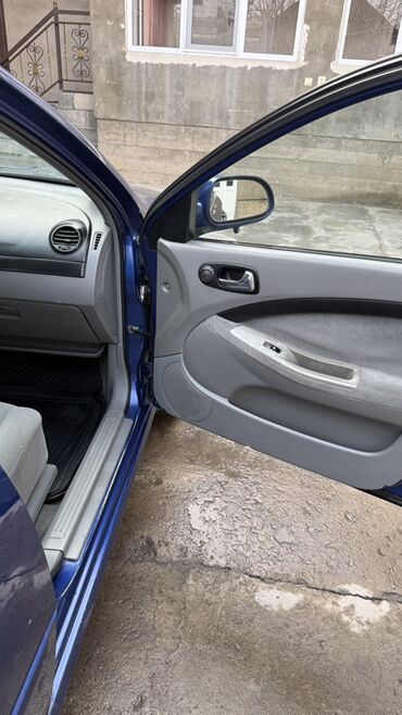 Chevrolet: Chevrolet Nubira: 2006 г., 1.6 л, Механика, Бензин, Универсал — 12