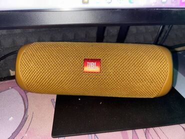 Electronics: YELLOW JBL FLIP 5 BASS BOOST