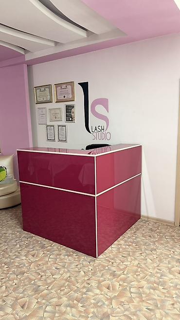 Стойка ресепшн, 120 см * 130 см * 40 см, Б/у