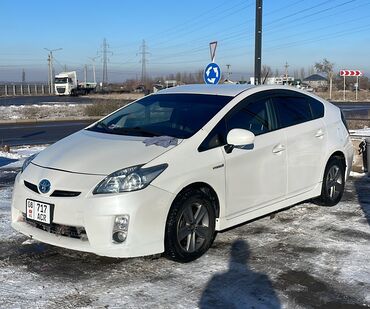 Toyota: Toyota Prius: 2011 г., 1.8 л, Вариатор, Гибрид, Хэтчбэк