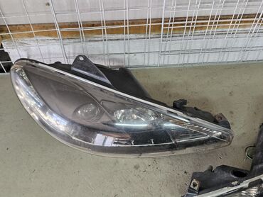 Передние фары: Комплект передних фар Peugeot 2000 г., Б/у, Аналог — 12