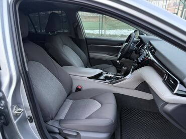 Toyota: Toyota Camry: 2019 г., 2.5 л, Автомат, Гибрид, Седан — 9