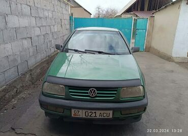 Volkswagen Vento: 1995 г., 1.8 л, Автомат, Бензин, Седан