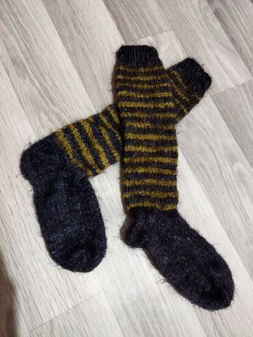 вязаный свитер: Новые вязаные носочки, по 300с
