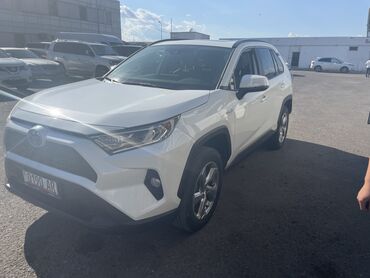 Toyota: Toyota RAV4: 2021 г., 2.5 л, Гибрид, Кроссовер