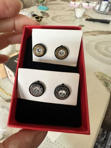 Sırğalar: Sırğa, Bvlgari, Ünvandan götürmə, Ödənişli çatdırılma