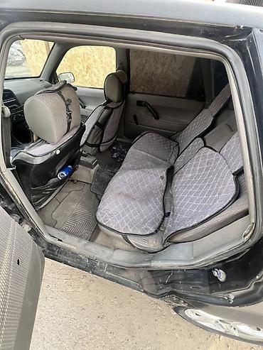 Унаа: Volkswagen Passat: 1990 г., 1.8 л, Кол менен иштөөчү, Бензин, Седан — 6
