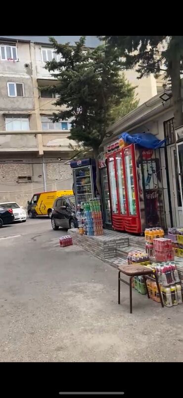 Kommersiya daşınmaz əmlakının satışı: Təcili satılır! Gənclik metrosunun yaxınlığında yerləşən, tam işlək və