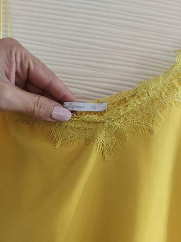 bluze i tunike za punije: XL (EU 42), Single-colored, color - Yellow
