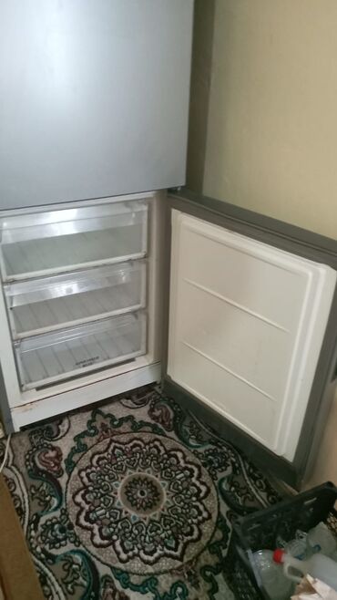 soyuducu maşın: Yeni 2 qapılı Beko Soyuducu Satılır, rəng - Boz, Təkərli