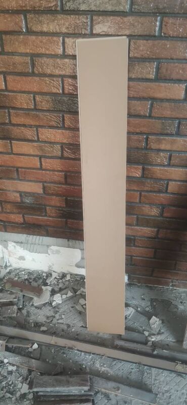 ikinci əl taxtalar: Yaxsi veziyyetde ciziqsiz 2 curdu 70 80 m² biri 20 30 m² digeri tecili