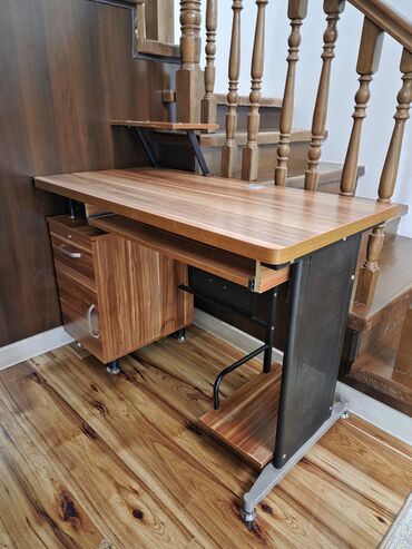 компьютерные столы дешево бишкек цены: Компьютерный стол. Рабочий стол. В хорошем состоянии. 6000 сомов