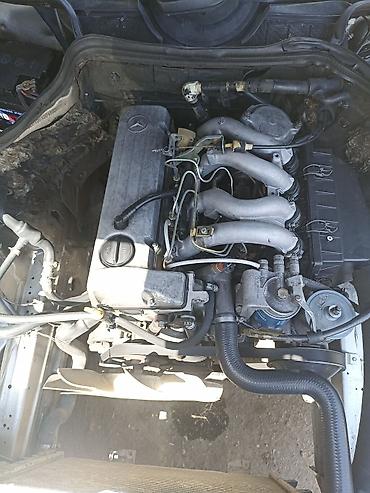 mercedes vito 8 1: Mercedes-Benz W124: 2.3 l | 1988 il Sedan — 9