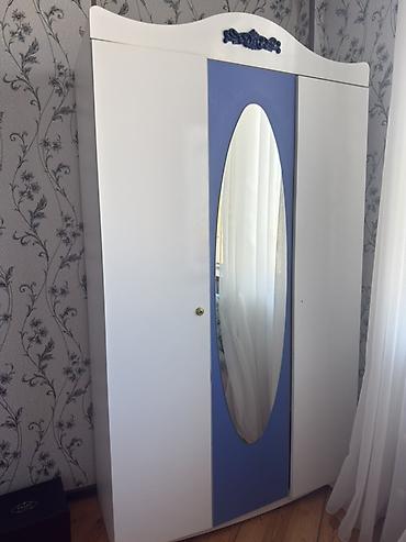İşlənmiş, 3 qapılı, Güzgülü, Ağ, Açılan, Düz dolab