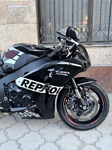 rr: Спортбайк Honda, 1000 куб. см, Бензин, Взрослый, Б/у — 3