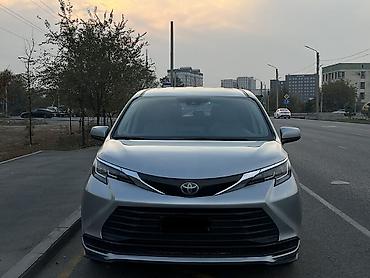 taiota voxy: Toyota Sienna: 2021 г., 2.5 л, Автомат, Гибрид, Минивэн — 2