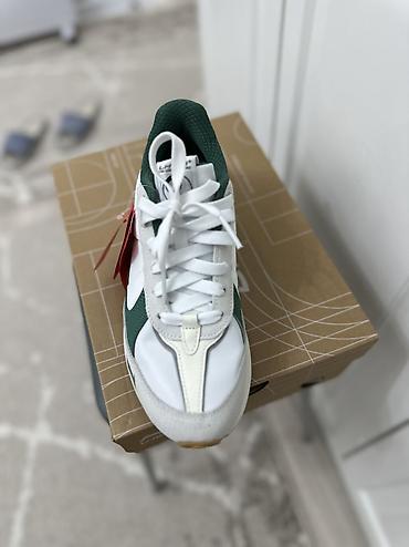 Кроссовки и спортивная обувь: Срочно 🚨 продается Кроссовка Li-Ning Новое 🆕 Оригинал 💯 %✅ Размер — 3